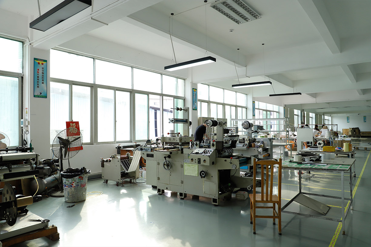 不干胶标签贴纸自动丝网印刷机