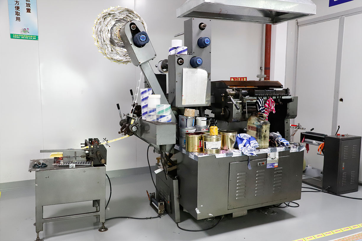 不干胶标签贴纸模切机